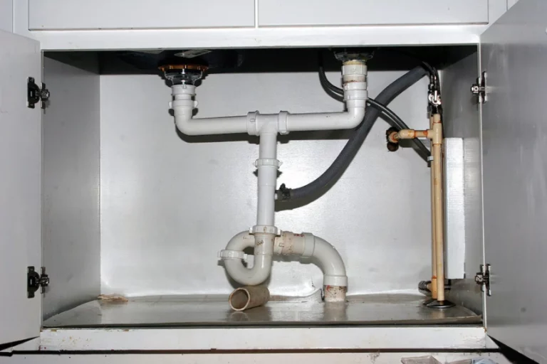 Kitchen Plumbing Des Moines | Lazer Home Services